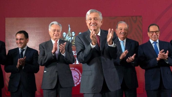 amloprensaaplaude_1-focus-0.27-0.54-983-557
