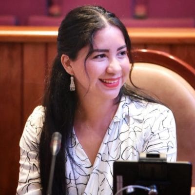 Busca Diputadagarantizar curules plurinominales para personas con discapacidad y mujeresindígenas en Oaxaca