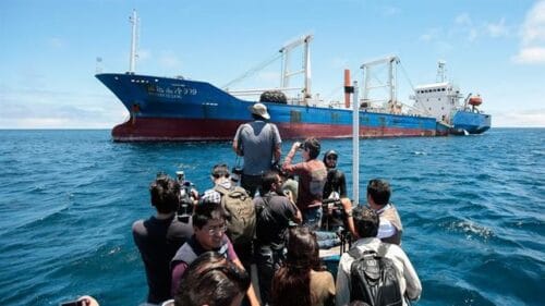 ec-galapagos-barco-chino