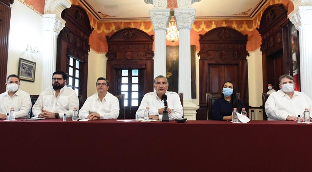 Adan Gabinete