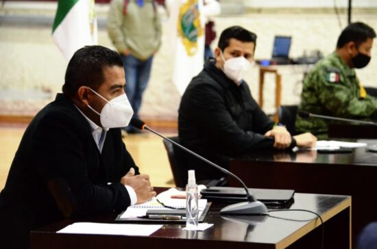 Acuerdan-autoridades-federales-estatales-y-municipales-coordinacion-para-mejorar-seguridad-en-la-zona-sur-0