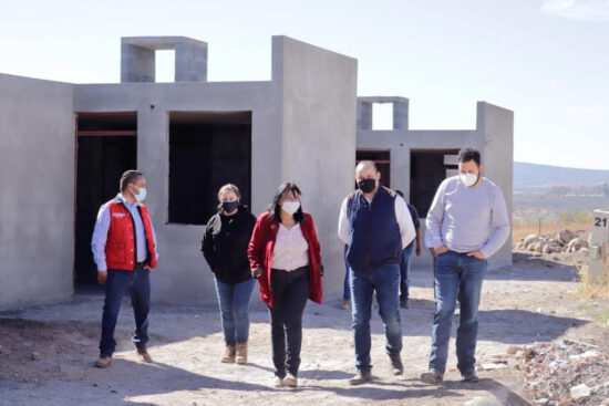 Construye-Gobierno-de-Tello-79-viviendas-a-familias-de-Tepechitlan-y-Santa-Maria-de-la-Paz-3