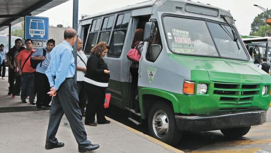 microbuses.jpg_1093282975