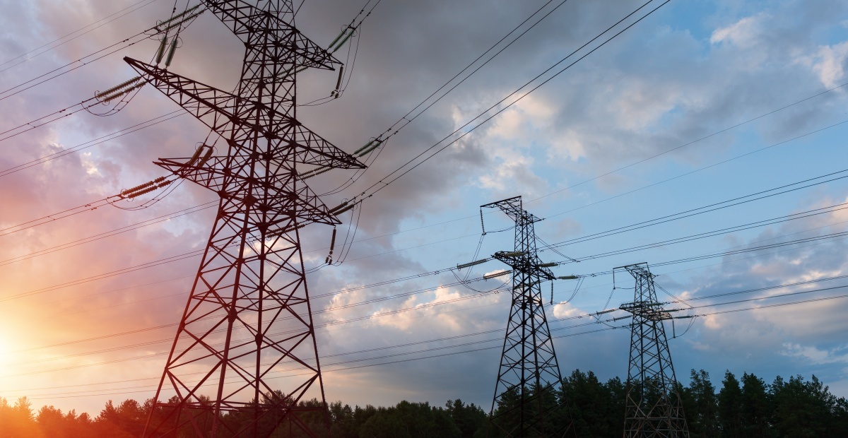 Power,Lines,During,A,Beautiful,Sunset.,Electricity,Transportation,On,Beautiful