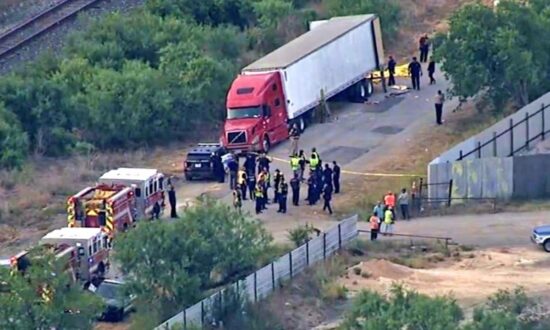 trailer_42_migrantes
